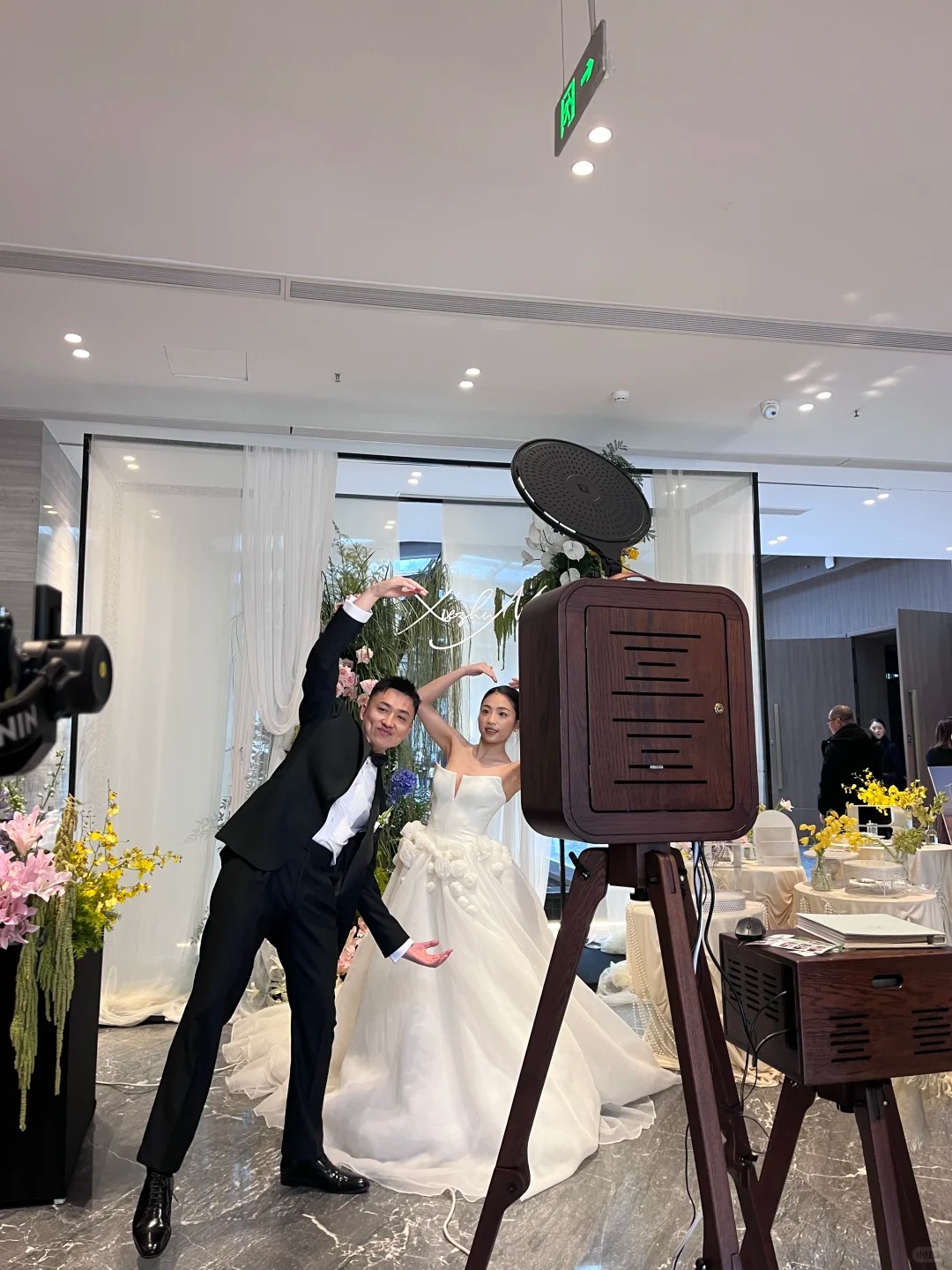 THUÊ 2 TIẾNG : PHOTOBOOTH + IN ẢNH KHÔNG GIỚI HẠN 2 TIẾNG